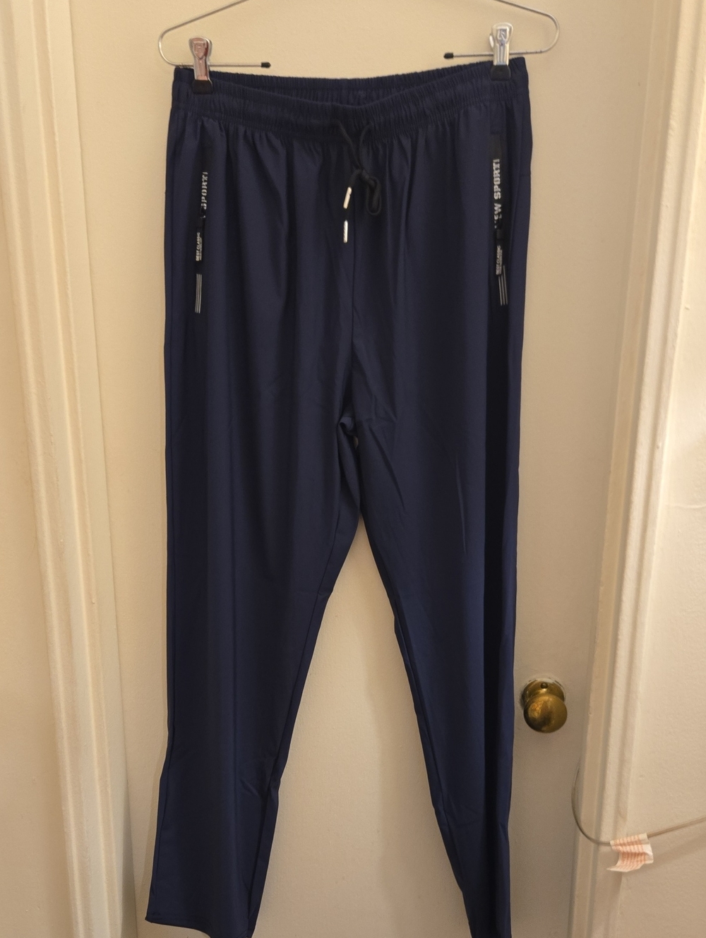 New Spory Men's Navy Performance Joggers with Zip Pockets NWOT